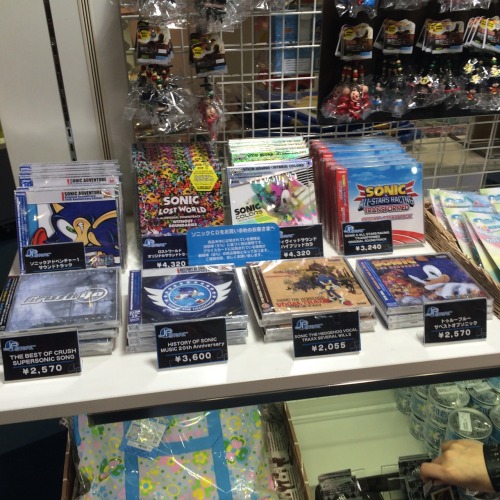 ismyneli:  hardclear:  SEGA Joypolis - Gift Shop  I wanna be, where the hedgehogs are… I wanna see… I wanna see them fasting 