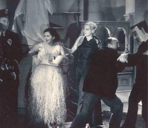 laudanumandabsinthe: But Oz never did give nothing to the Tin ManThat he didn’t, didn’t already have  