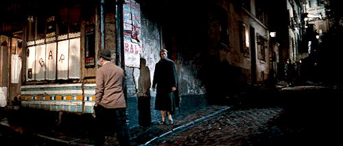 joewright:I have a footman and each night he goes from one room to the other, lighting the empty lam
