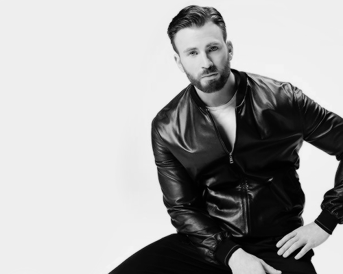 dailychrisevans:Chris Evans for Gucci Guilty
