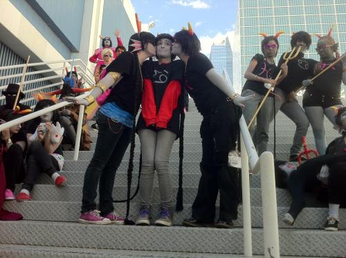 suddenlyverygay:  some pic of me in my meenah peixes cosplay from day 3 of ax wow these are late any