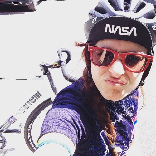 fixiegirls: Repost from @debbidebbi Ho il cappello più bello dell'universo! #cycling #cap #mash #cin