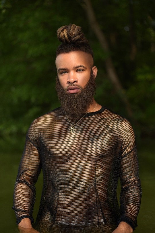 titaniumtopper:  davoncarey:    https://titaniumtopper.tumblr.com/archive