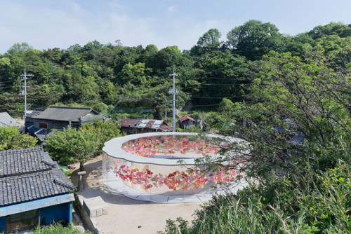 unicorn-meat-is-too-mainstream: kaleidoscope of flower petals  A-Art House by Kazuyo Sejima Bha