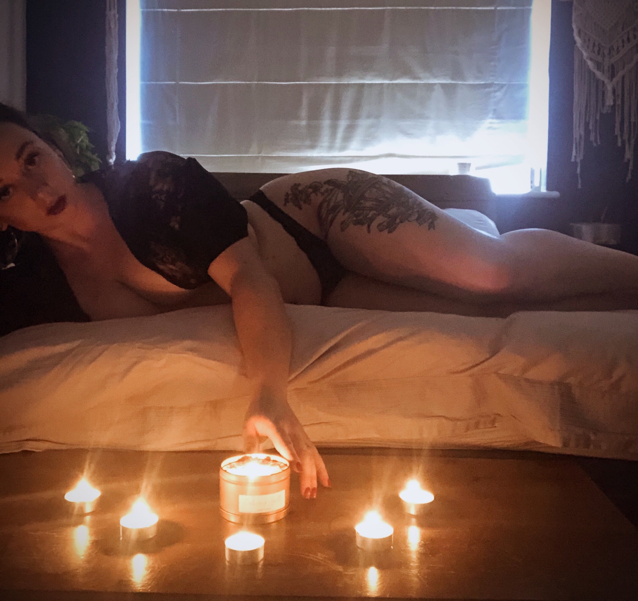 all-shits-no-giggles-deactivate:Happy month of spook 🎃🍂
