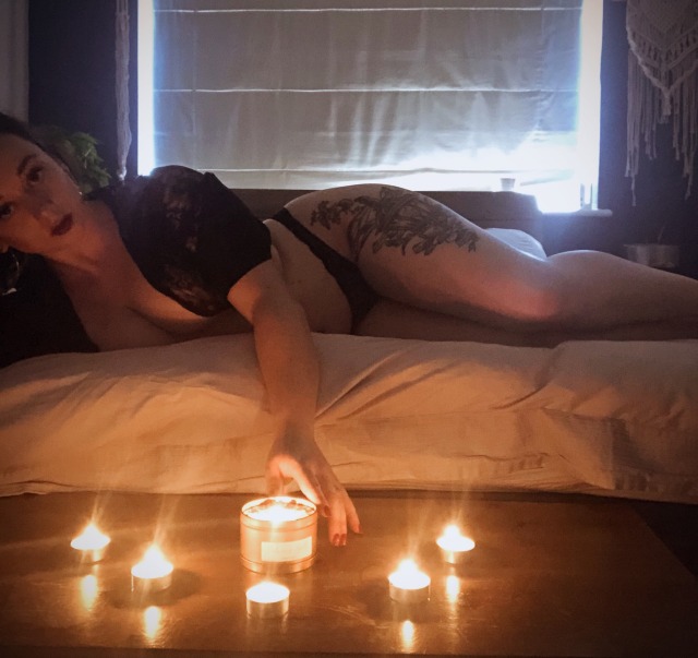 all-shits-no-giggles-deactivate:Happy month of spook 🎃🍂