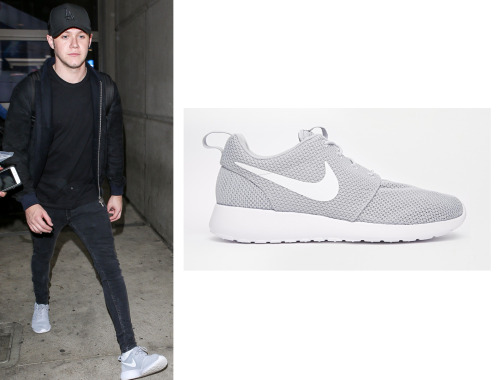 Airport in LA || 11th January 2016Nike - £70