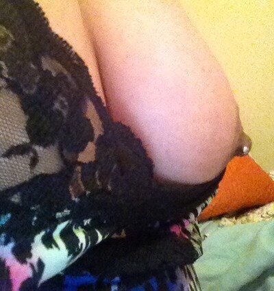 realcurveslatina2012:Pierced