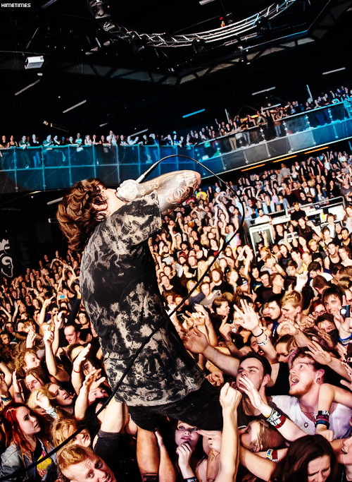 bandsare-my-life:  himetimes: x  i see myself haha