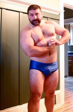 xlbigmanstuff:  more big man stuff at http://xlbigmanstuff.tumblr.com/ over 40,000 followers!  Pure beef