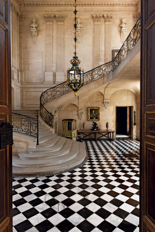 imageray:The Grand Foyer inside Château d'Anet, near Dreux, France (1552)