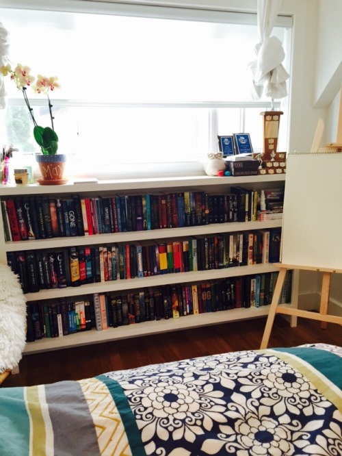 mayareads:  my room is my favourite place in the entire world. 