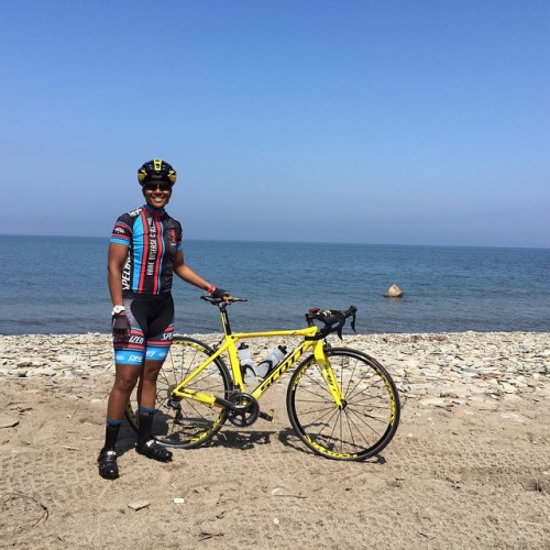 deucedlydeuce: #lake #Erie #nofilter post #race #bike #ride #chill #deucedimples #fresh #blackbikerc