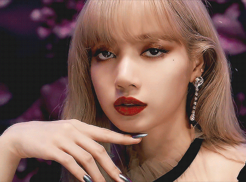 LISAs First-Ever MAC X L Collection | MAC Cosmetics