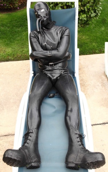 XXX rubbergay32: photo