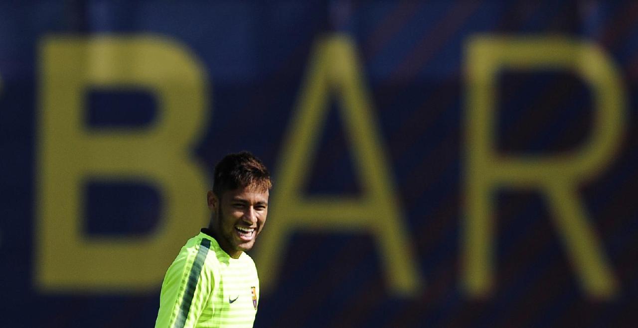 fzneymar:  16/09/2014 Training session  Photo by AP / Reuter / MIGUEL RUIZ (FCB)