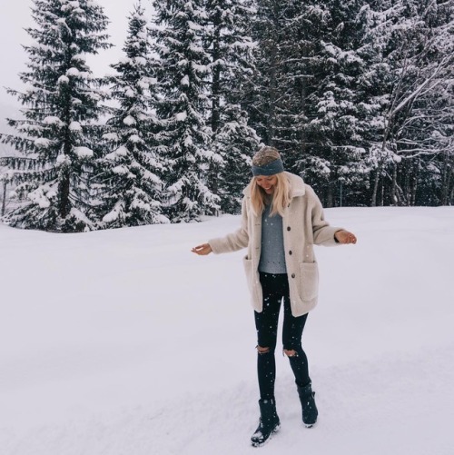 ashoreh: jewelselite:GOLDOUX x JEWELSELITE Have courage, and be kind. xx Have courage, be kind. xx
