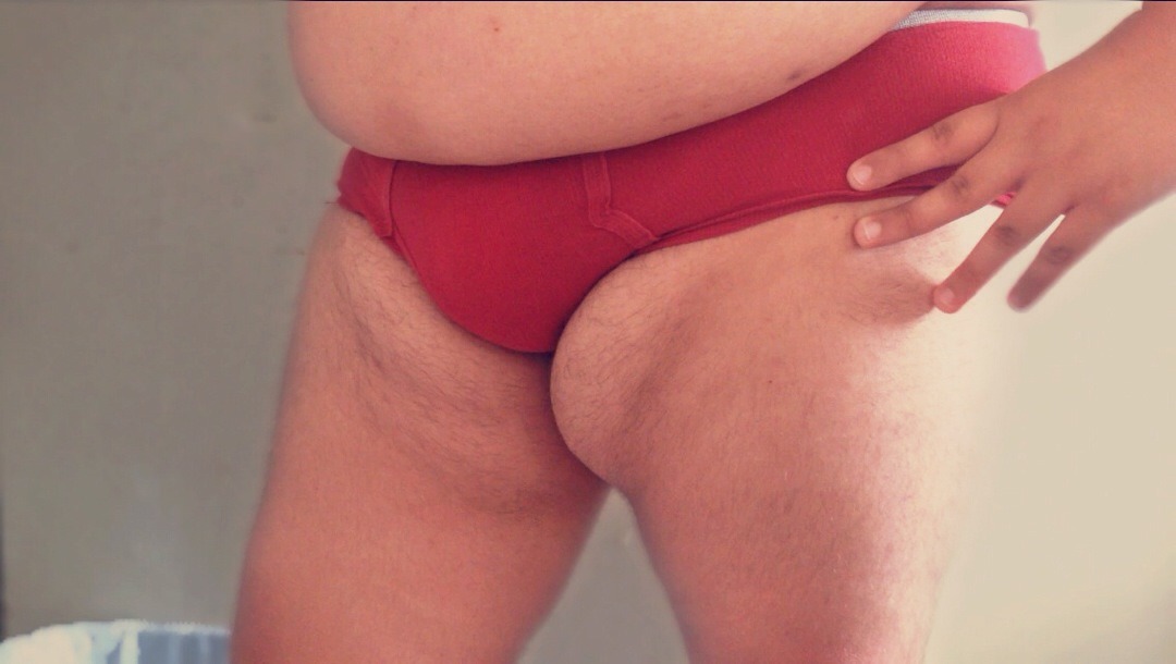 bigfatbat:  bigfatbat:  Thought I’d give my thighs another chance at the spotlight