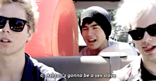 5secondsosgifs:  &ldquo;We’re on the way to the costume shop now — We’re