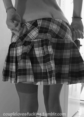 sirsplayground:  I love showing off my bubble butt… ❤️http://couplelovesfucking.tumblr.com