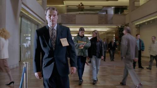 typingtess:“Pusher” - when Mulder and Scully take on Robert Patrick Modell and Dave Grohl shows up.