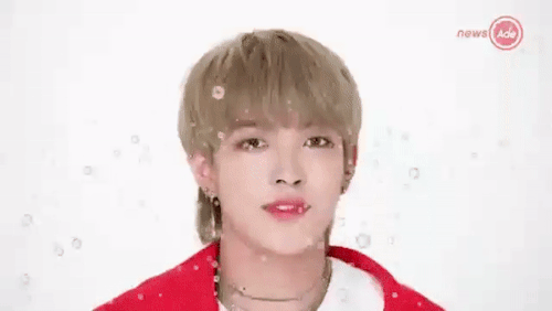 Ateez: What Type Of Kisses They Give + First Kiss