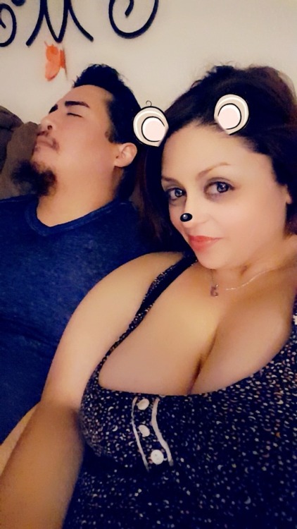 naugtyhusbandanddaddy:  bbwtexasslutmuffin:  😉💋Taking pics while my husband sleeps💋😉  Me passed out on the couch..  as usual..   