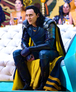 hiddlescheekbones:Loki looking very concerned watching Thor and Hulk clash