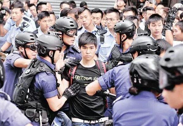 stunningpicture:  Student leader Lester Shum arrested in HK protests