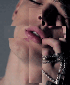 xivixmcmlxxxiii-xxiiiviimmxi:  with-practice: givenchy 2013  omg 