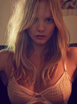 unculturedmag:  Marloes Horst by Zoey Grossman