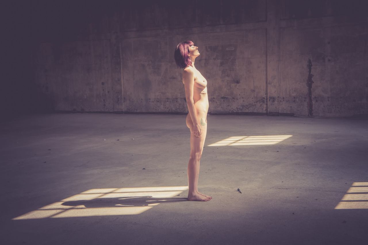 sarascarletmodel:  Photo &amp; post processing by Stijn Böhrer 