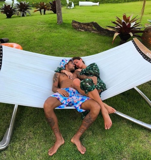 babstic:  Que casal emmm