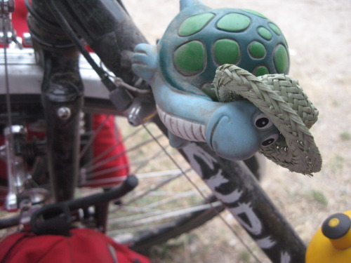 orange20: Pablo, One of our costumers is touring from Los Angeles to Argentina on A sweet Surly Long