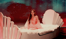 maerinah: send me your female bias and i’ll make you a gifset ♡ ↳ blackpink’s jennie [fo