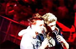 kryptoniall-deactivated20150613:  In which Niall doesn’t want to let go of Louis