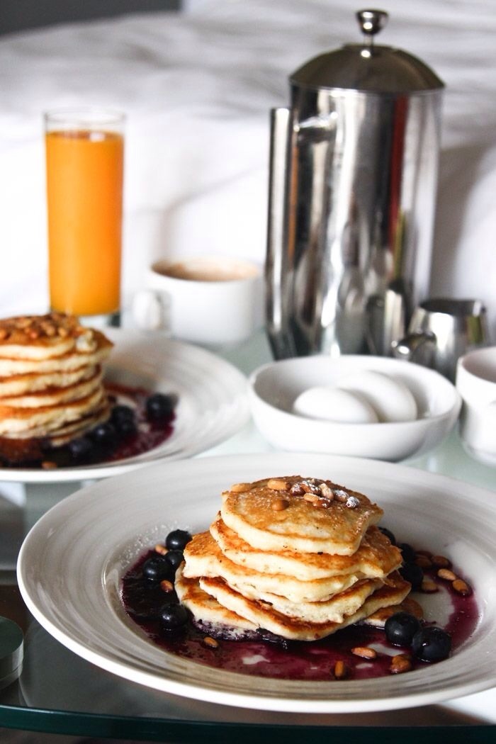boys9999:  Ways to keep Guys in your bed, Fellas…breakfast in Bed;)