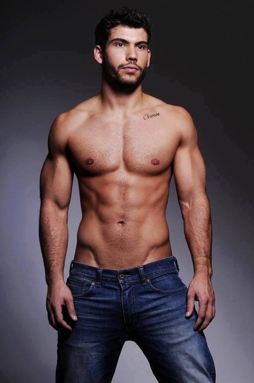 joselito28:  mmxmacros: Kevin Miranda  @derbewegtemann