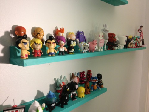 To continue with my obsession of shelf making … I made 4 new 4ft shelves for toys last night.