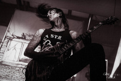 mitch-luckers-dimples:  Pierce The Veil by