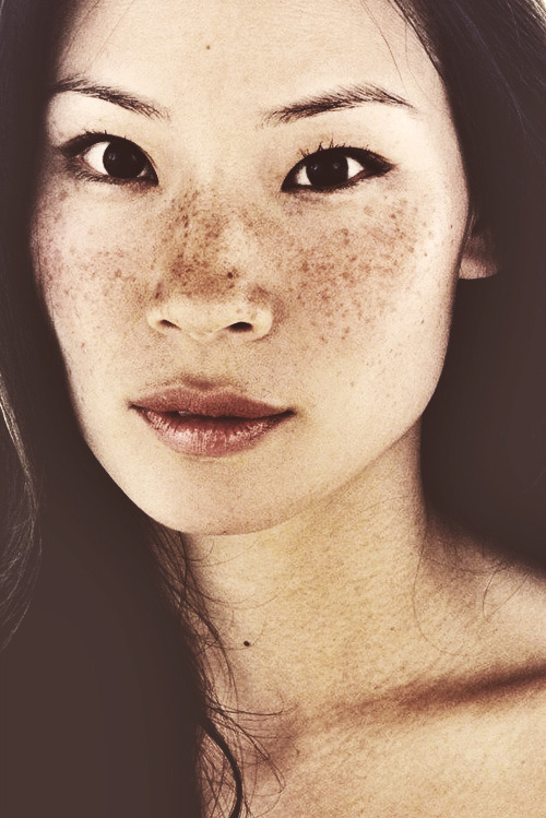 theachinglybeautiful:  Lucy Lui