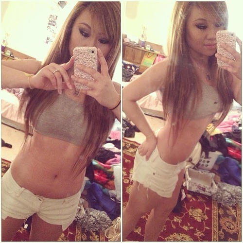 tinyasiangirls:  Tiny Asian girl selfie in tiny white shorts.