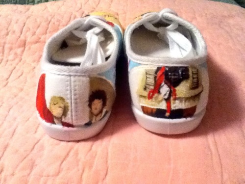 noselikeringo:I just realized that I’d never posted a picture of the les mis shoes i painted