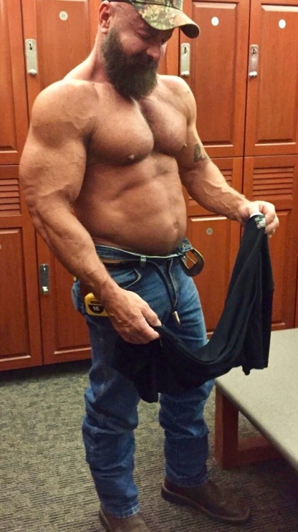 chokedout: Roughneck Daddy