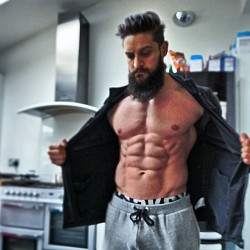 grilledgym:  Lex Griffin || IG: lex_fitness