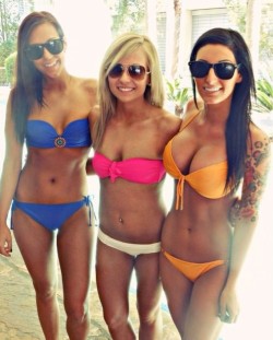 bikinibikinibabes:Follow more hotties like me at BikiniBikiniBabes.tumblr.com