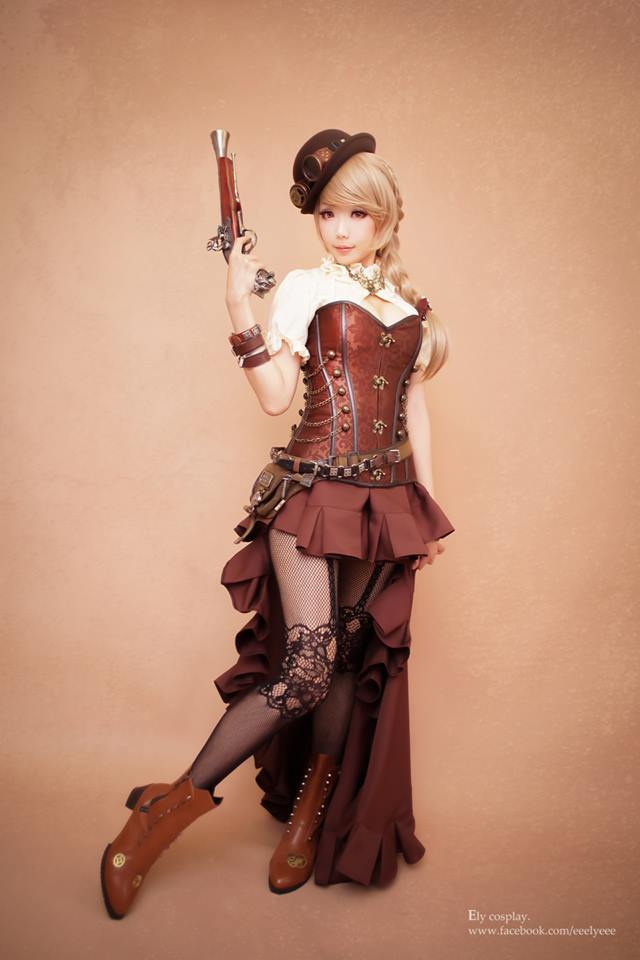 fucking-sexy-cosplay:  Ely Cosplay - Steampunk Girl (source) 