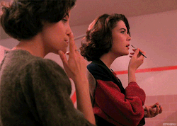 bitter-cherryy:Twin Peaks (1990-1991) dir.
