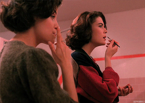 bitter-cherryy:Twin Peaks (1990-1991) dir. David Lynch