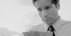 zevrns:    Every season of The X-Files | Season 4 